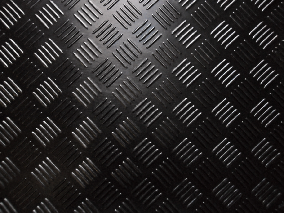 5 Bar CHECKER-PLATE Garage Shed Workshop Rubber Flooring Matting 1m wide x 3mm