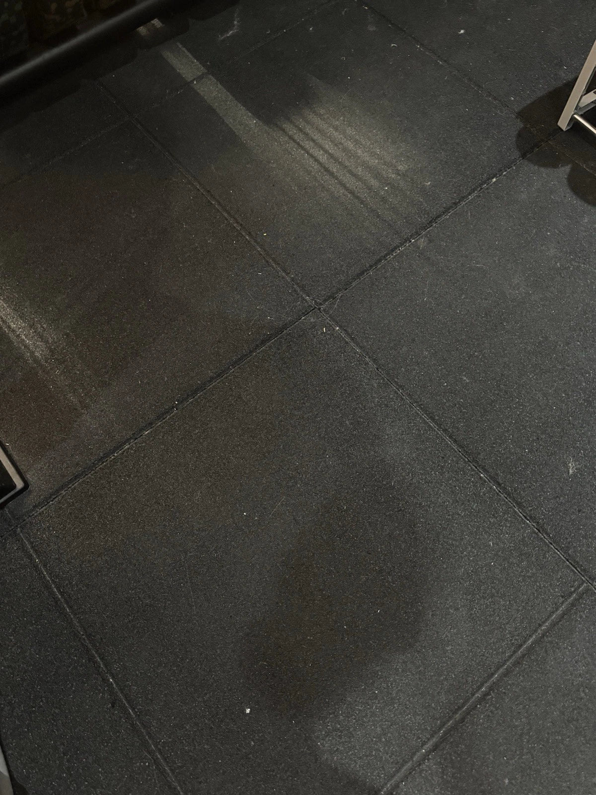 Body Power 1m x 1m x 40mm Floor Gym Tile Flooring Rubber Matting (18 Tiles)