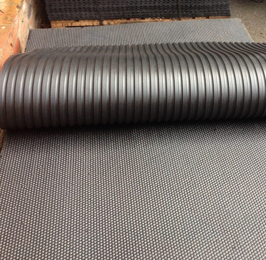Cobbled Rubber Stable Mats 6ftx4ftx18mm thick Horse Stable matting/ Gym Matting