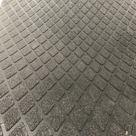 Horse Stable Mats | 6 Pack of 22mm Diamond Top Rubber | 1800 x 1200mm Each