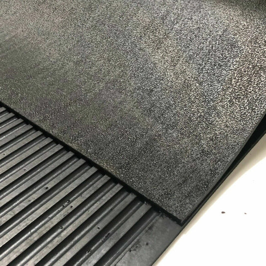 Horse Stable Mats | Heavy Duty Rubber | 2 Mat Pack | High Grip | 18mm Thick